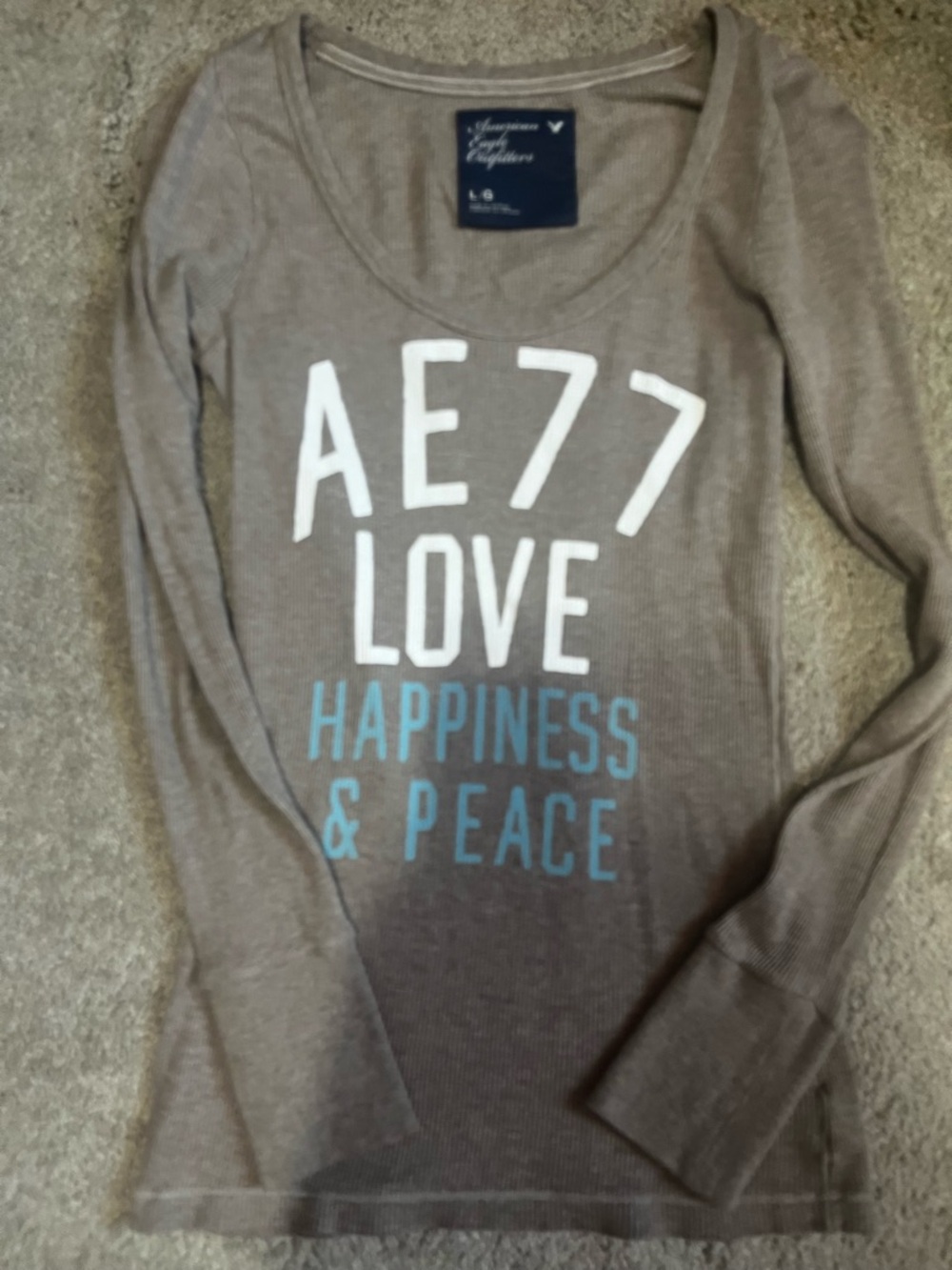 Vintage Y2K 2000’s American eagle gray womens waffle long sleeve tee